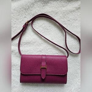 Elegant FOSSIL Leather Crossbody Bag